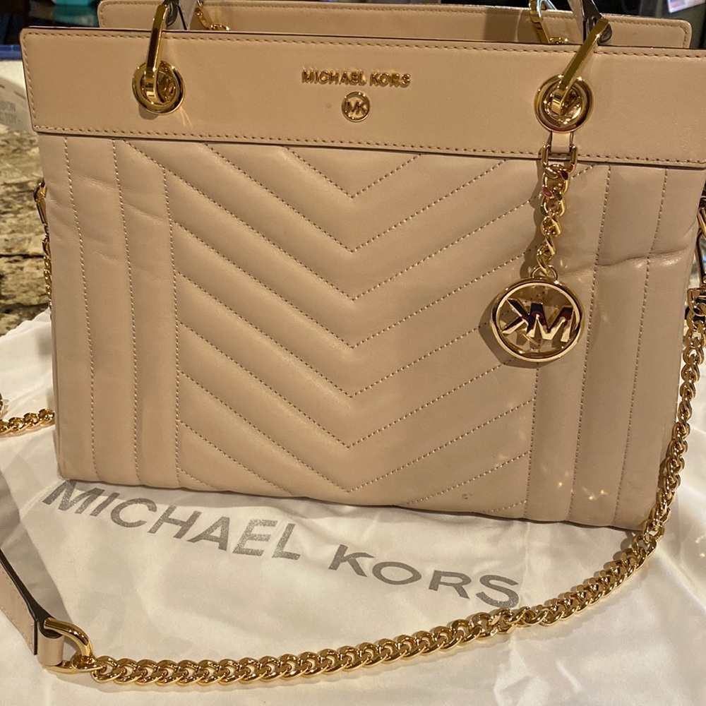 MK purse